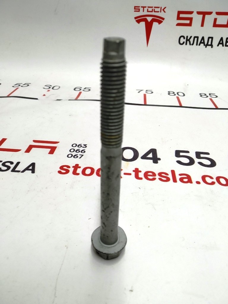 2 Boulon de fixation du bras supérieur avant M10x1,50x100 [10,9] DP ZnAl-W Tesla modèle S, modèle S REST, modèle X 1004357-00-A